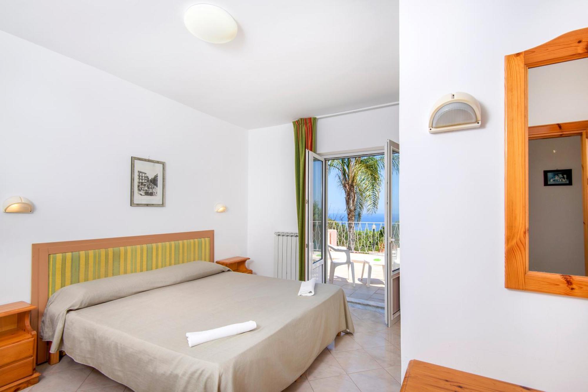 Hotel Bel Tramonto Casamicciola Terme Exterior photo
